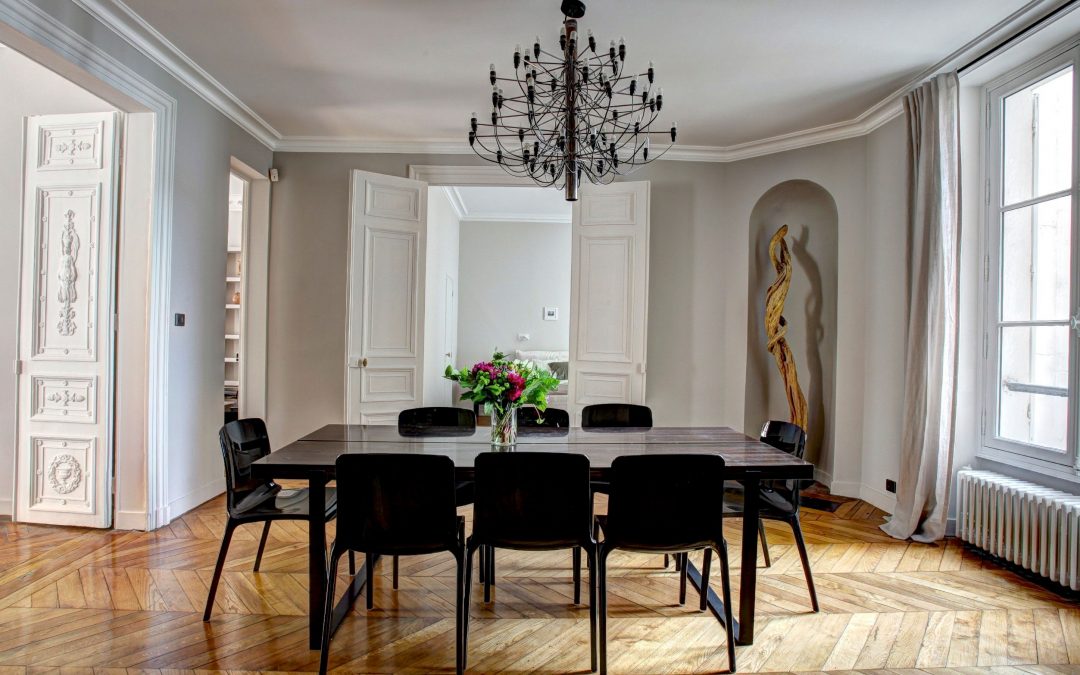 How to Choose a Chandelier
